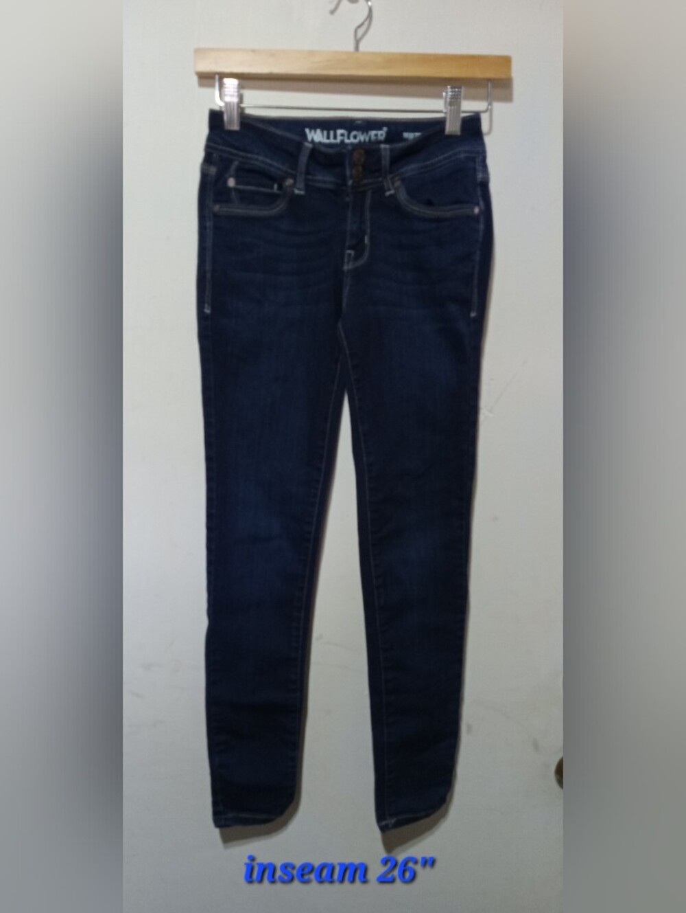 WallFlower Ultra Fit Skinny Jeans Dark Wash Stretch Denim 26" Inseam Size 0